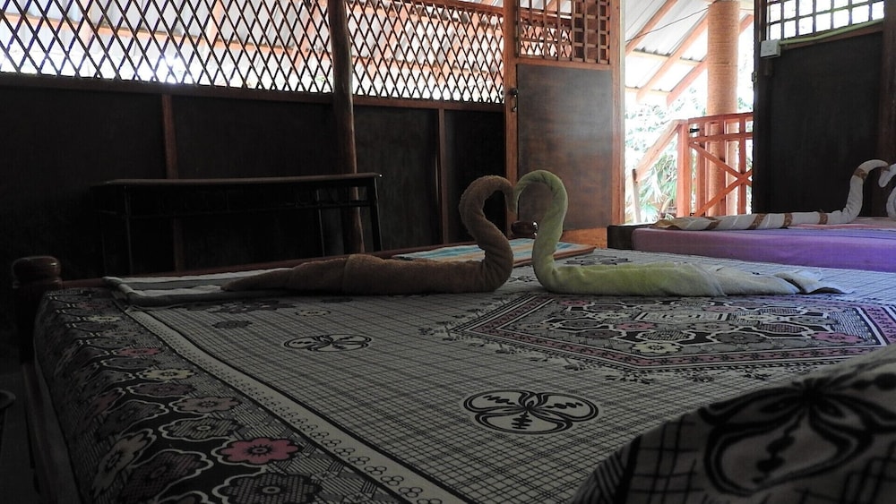 Riverside Cabana Yala 20/50