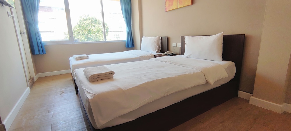 STANDARD, TWIN BEDS