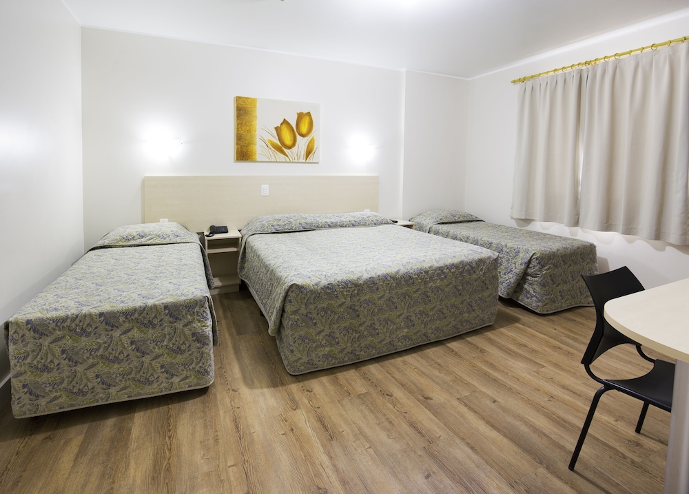 Rosenbrock Hotel 22/70