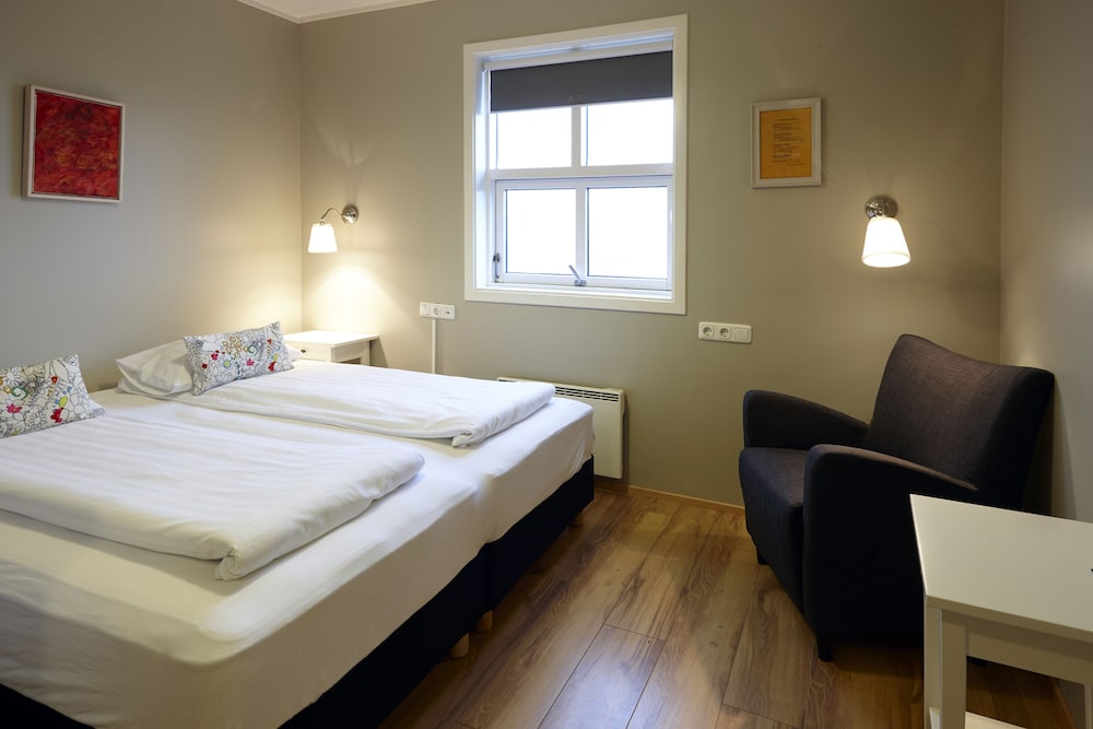 Fosshotel Hellnar 26/64