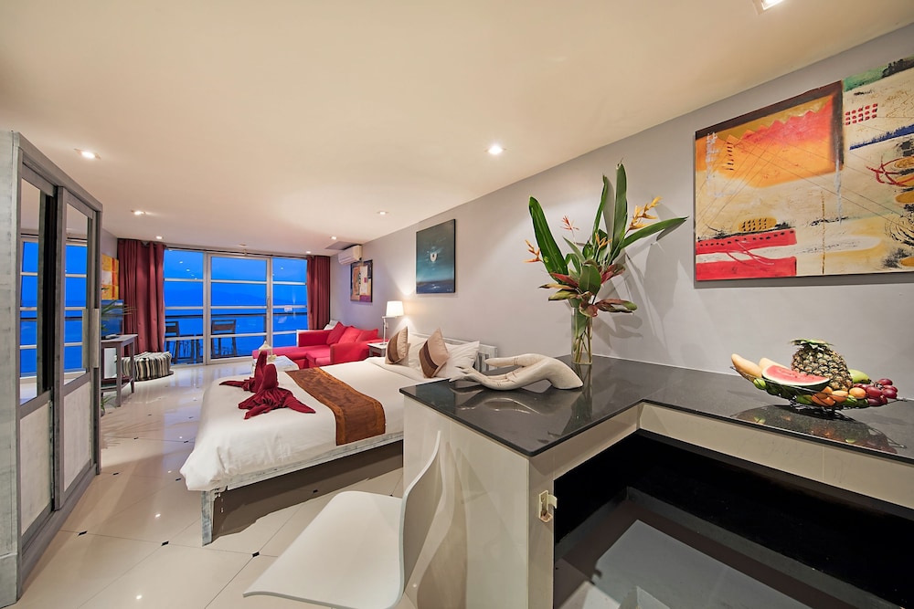 Enjoy Beach Hotel 49/73