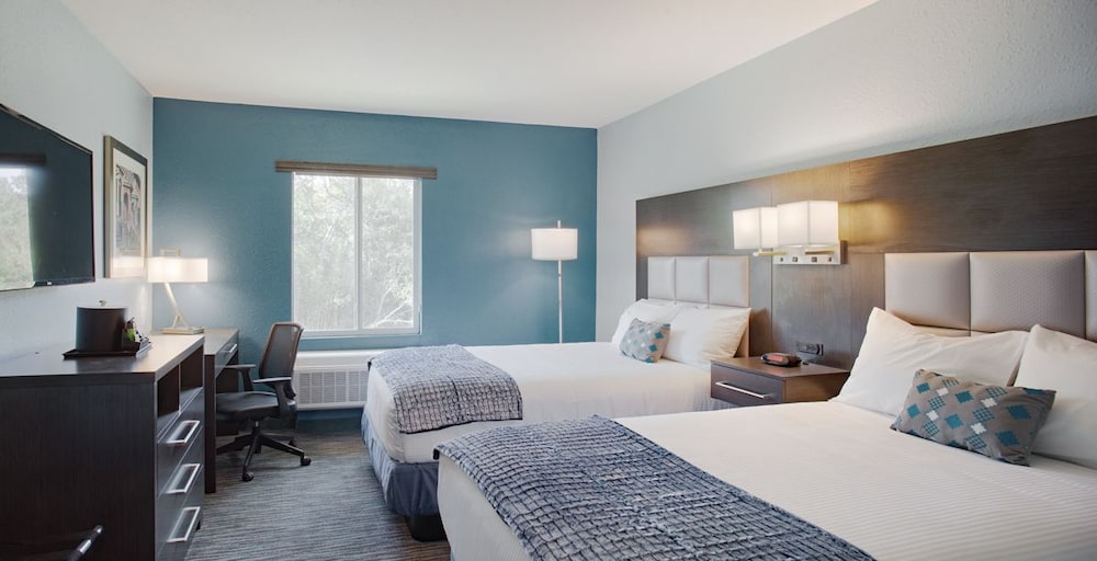 ROOM, DOUBLE BED