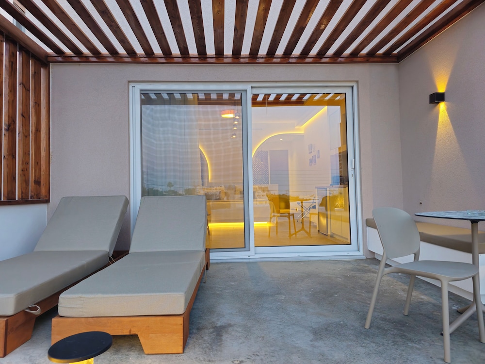 Moonlight Apartments 43/66