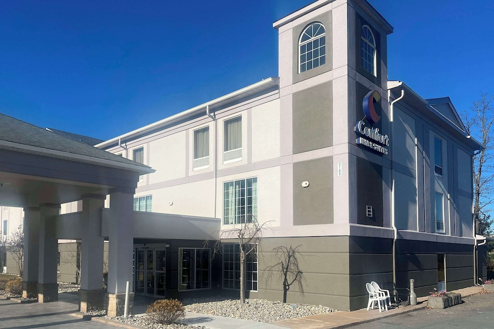 Comfort Inn & Suites Mount Pocono 3/50