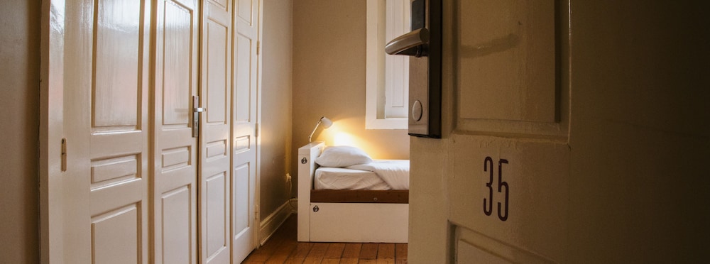 Porto Spot Hostel 63/65