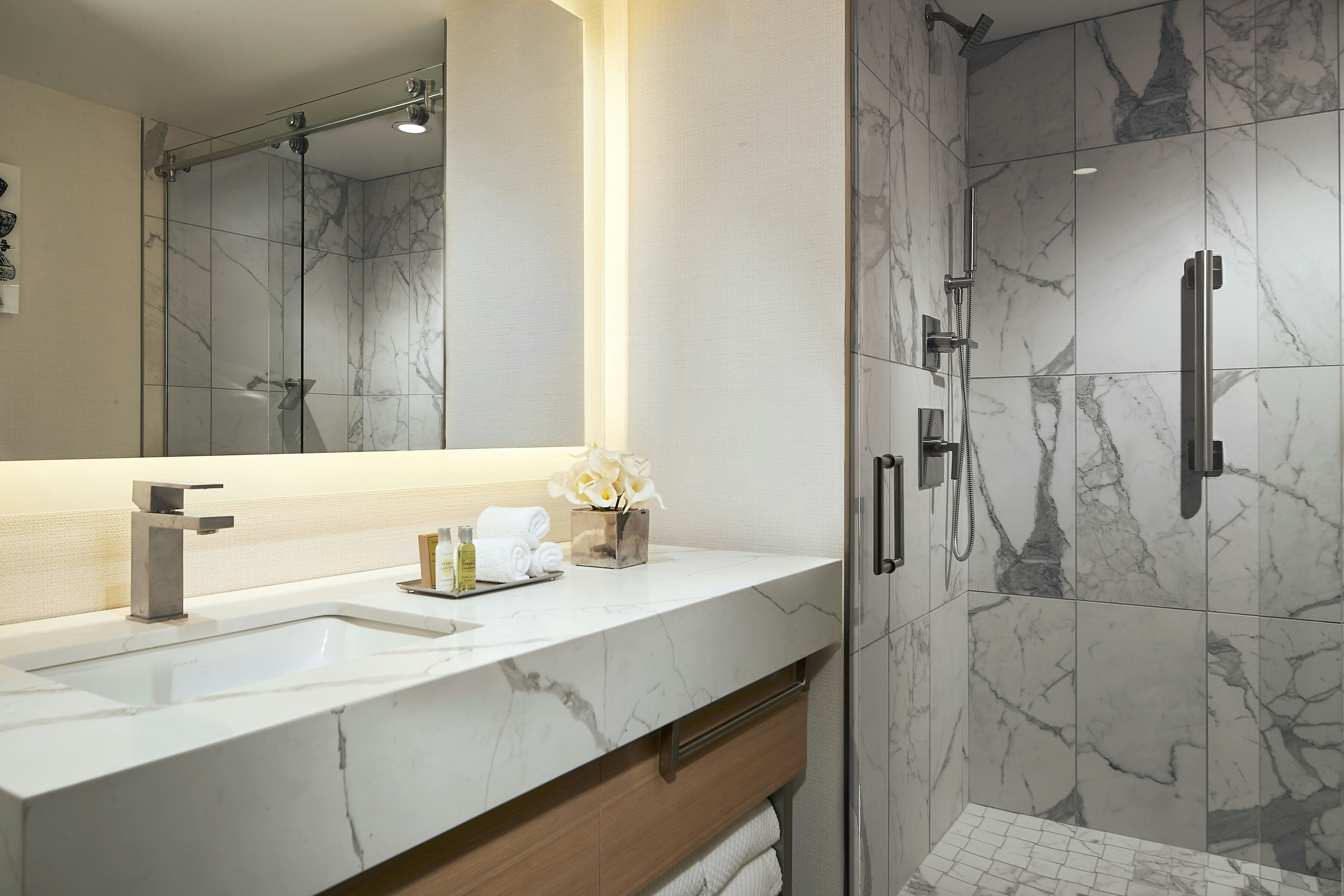 DoubleTree by Hilton Hotel Chicago Magnificent Mile 78/79