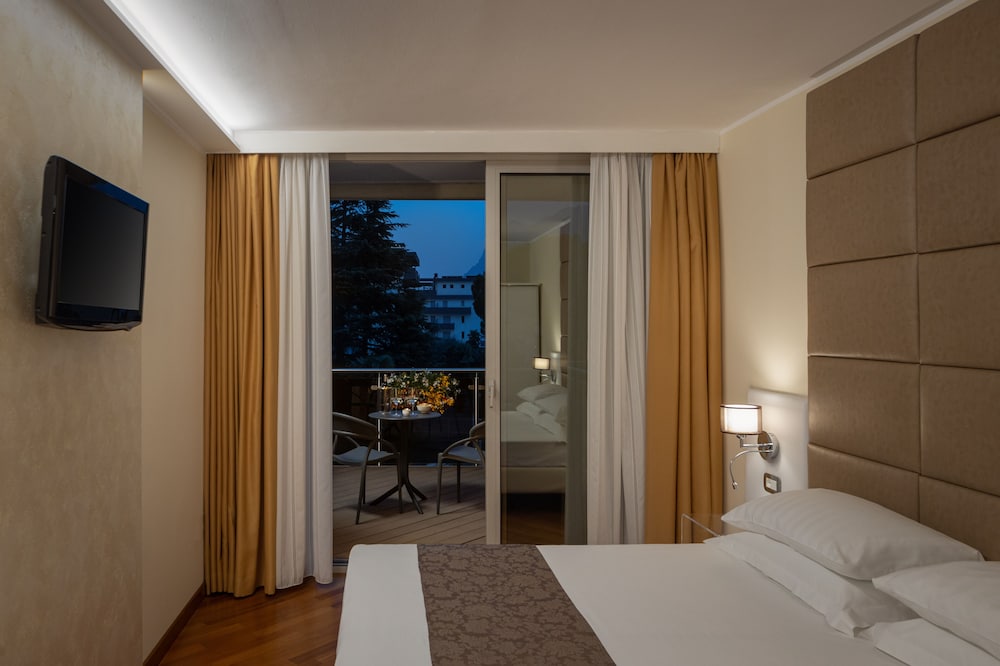 Hotel Savoy Palace 18/50
