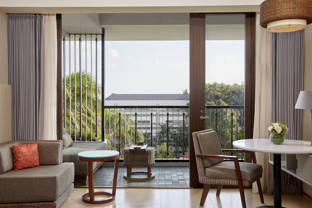 Courtyard By Marriott Bali Seminyak Resort 36/48