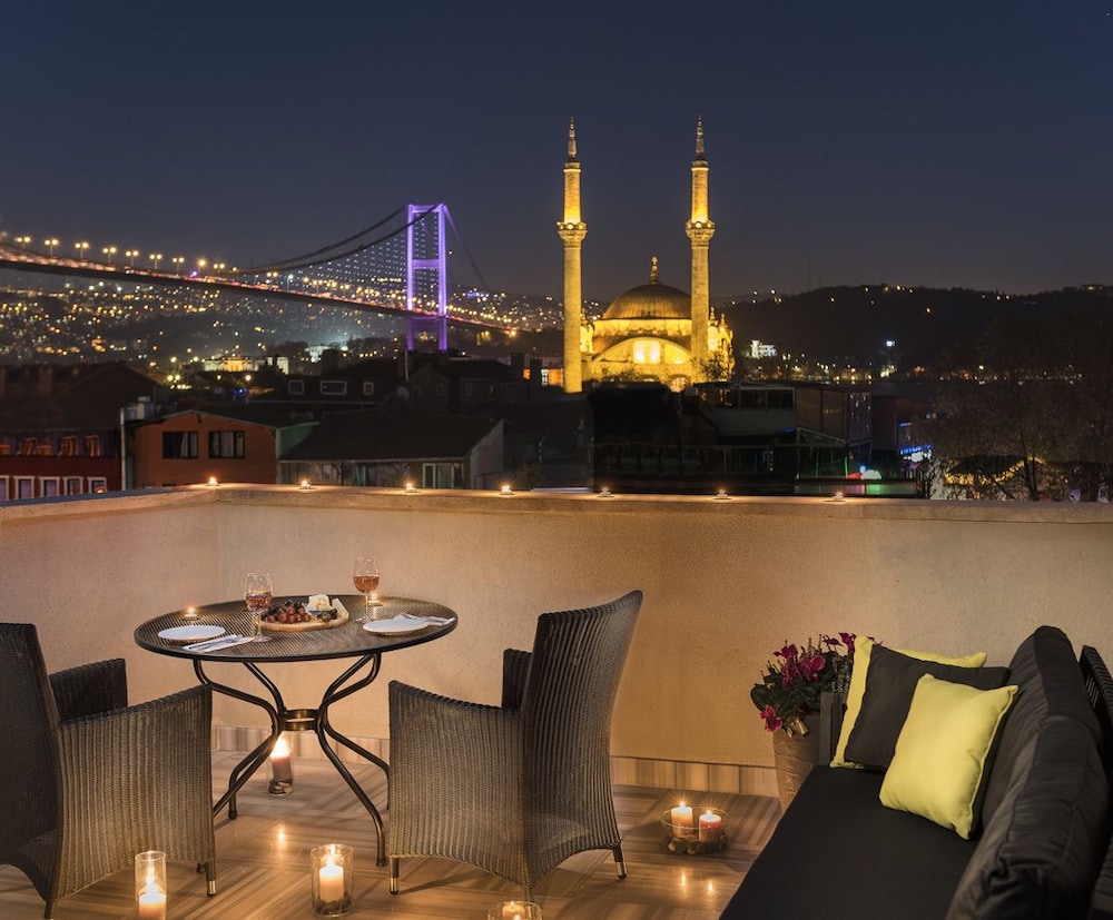 Nevv Bosphorus Hotel & Suites 63/68