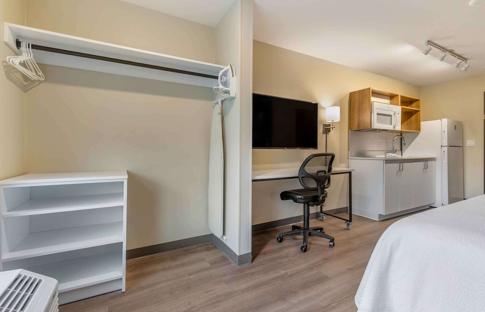 Extended Stay America Premier Suites - San Diego - San Marcos 15/21