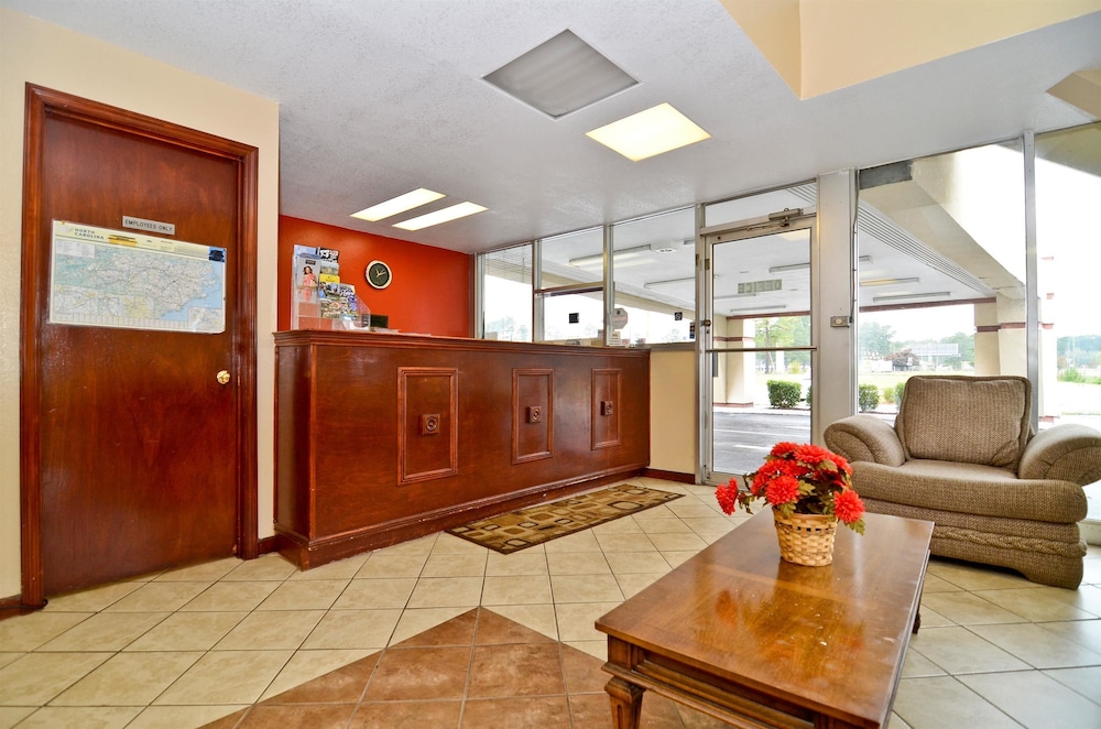 Americas Best Value Inn Smithfield 5/20