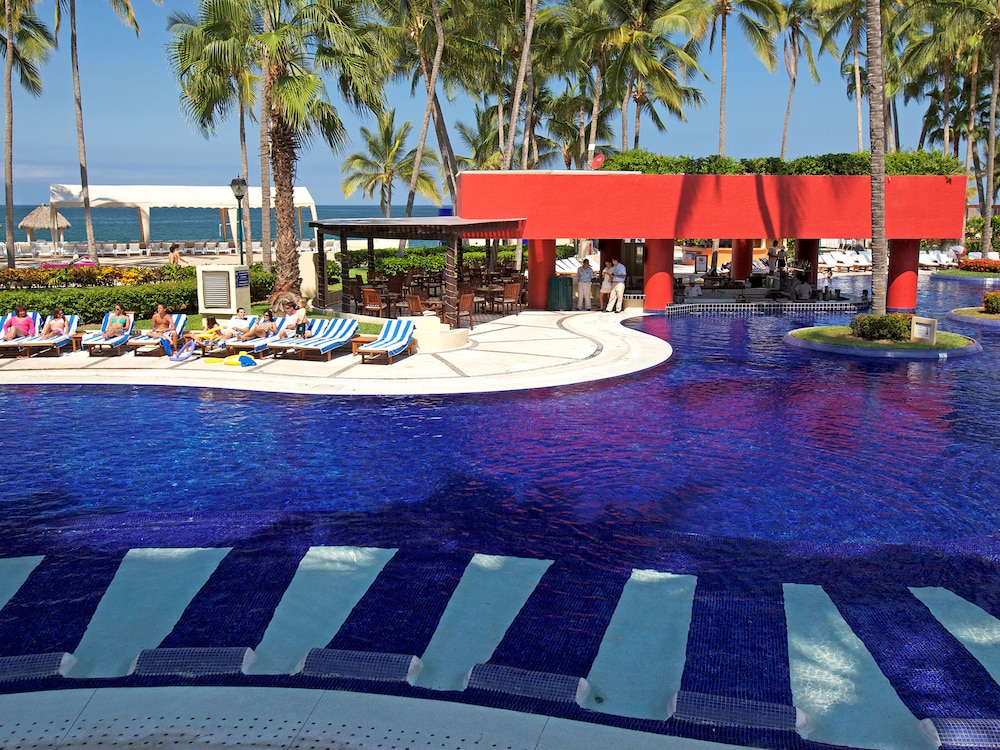 Club Regina Puerto Vallarta 7/75