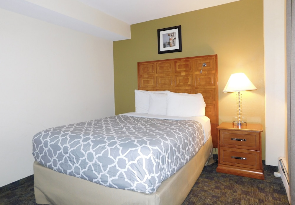 Americas Best Value Inn Suites Anchorage Airport 18/39