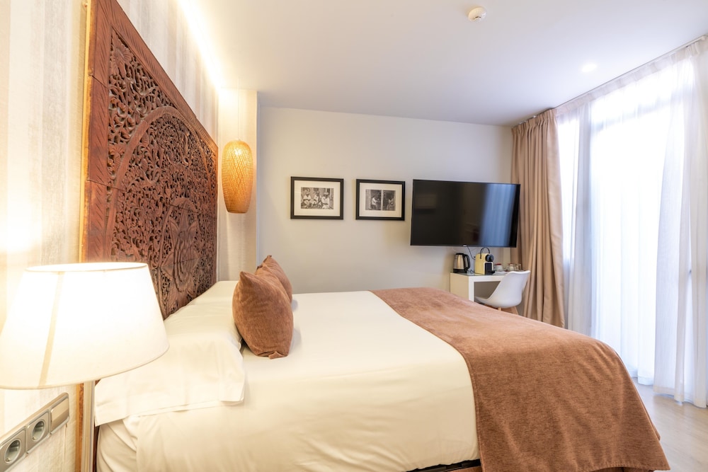 Serennia Fira Gran Via Exclusive Rooms 23/47