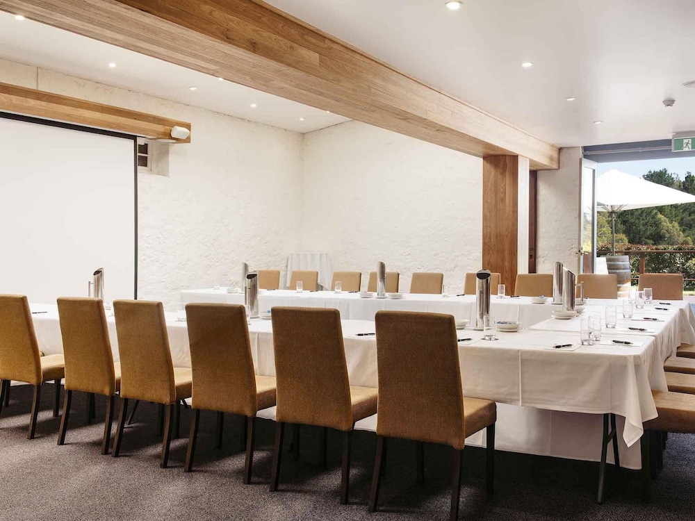 Mount Lofty House Estate – Adults Retreat 39/46