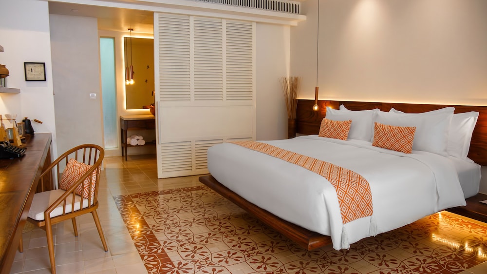 Heritage Courtyard Room، FCC Angkor by Avani 3/7