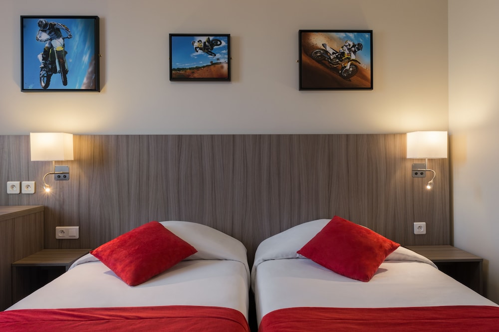 HOTEL REIMS 7/17