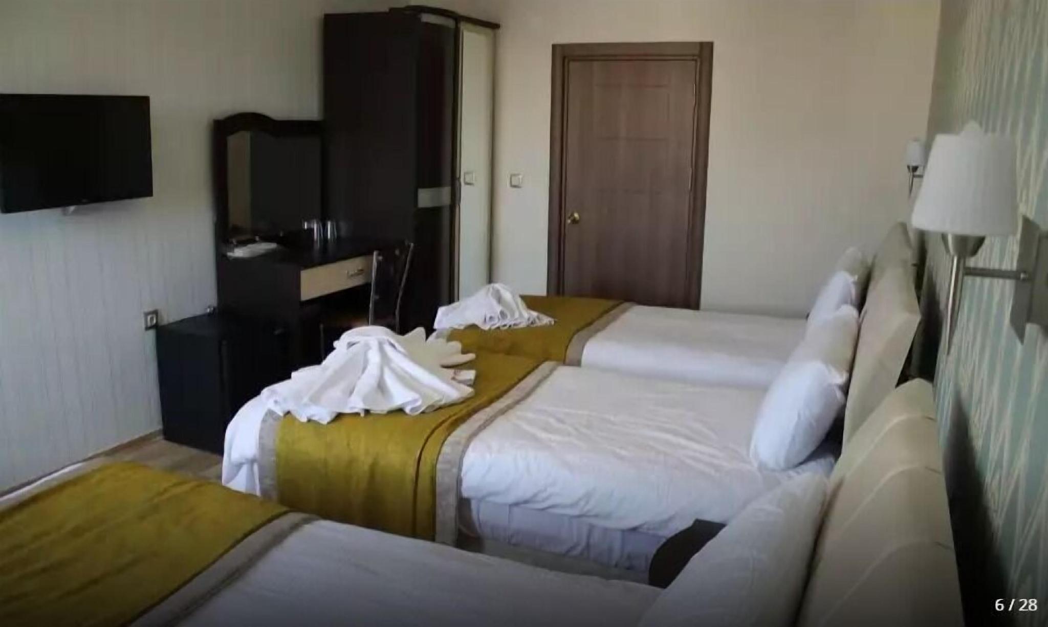 Park Otel 7/12
