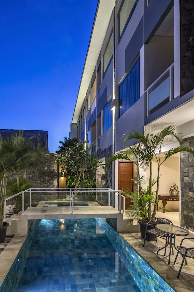 M Suite Bali 37/65