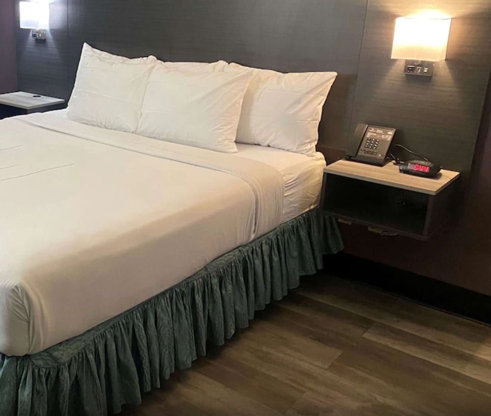 La Quinta Inn Bakersfield South 8/15