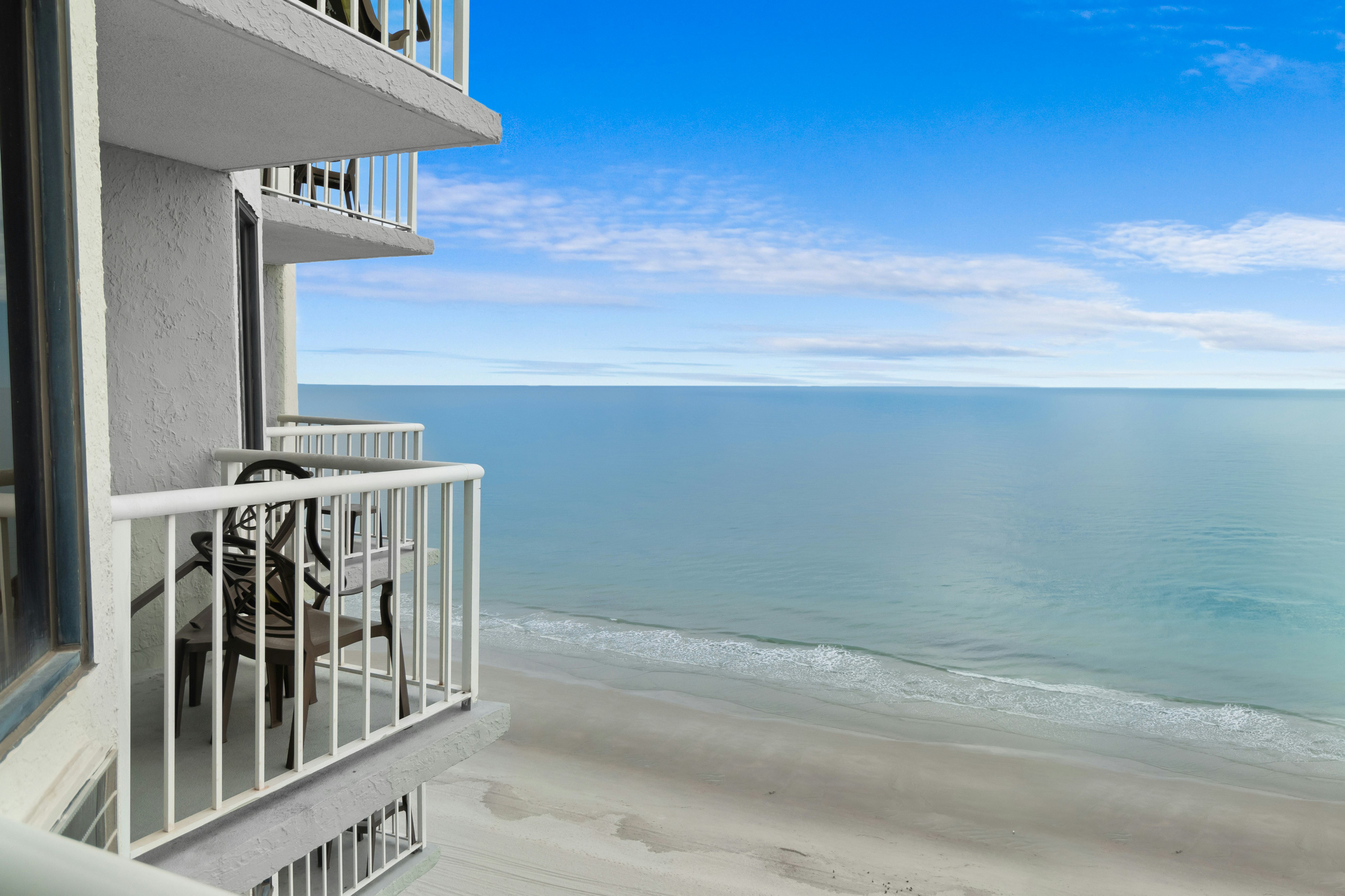 The Strand - A Boutique Resort (ex Breakers Boutique North Tower) 72/80