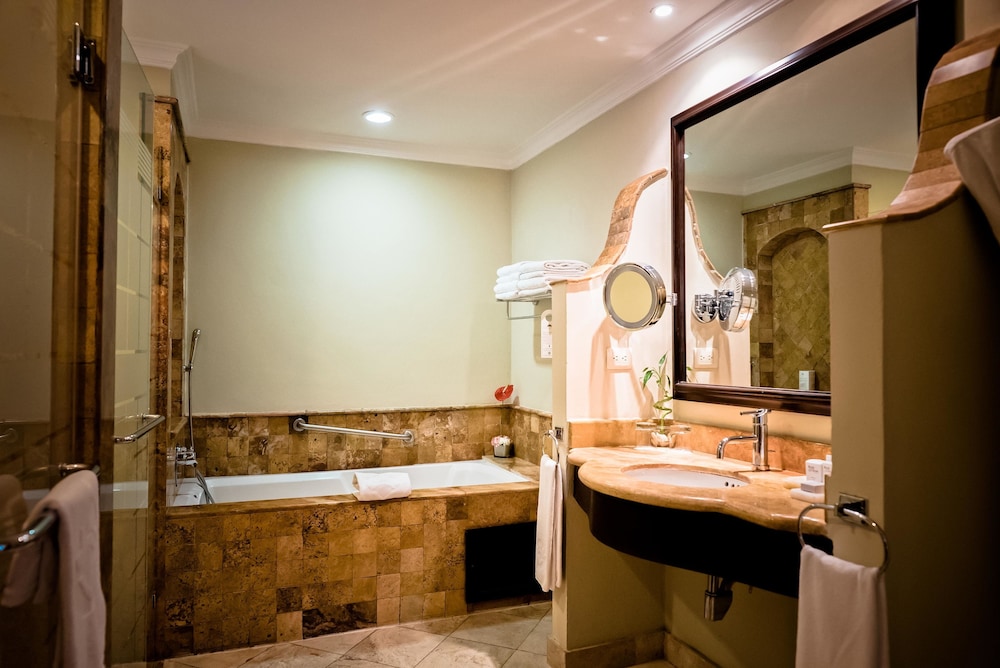 JUNIOR SUITE, DELUXE, GARDEN VIEW