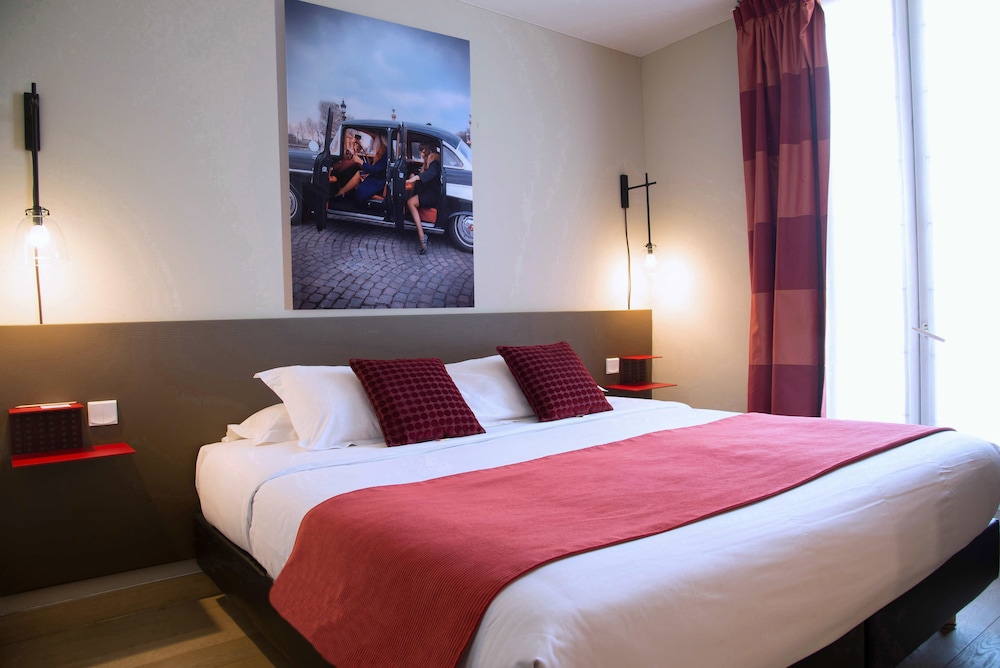 Hotel Zelie Champs-Elysees 13/50