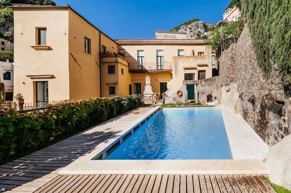 Amalfi Holiday Resort 36/52
