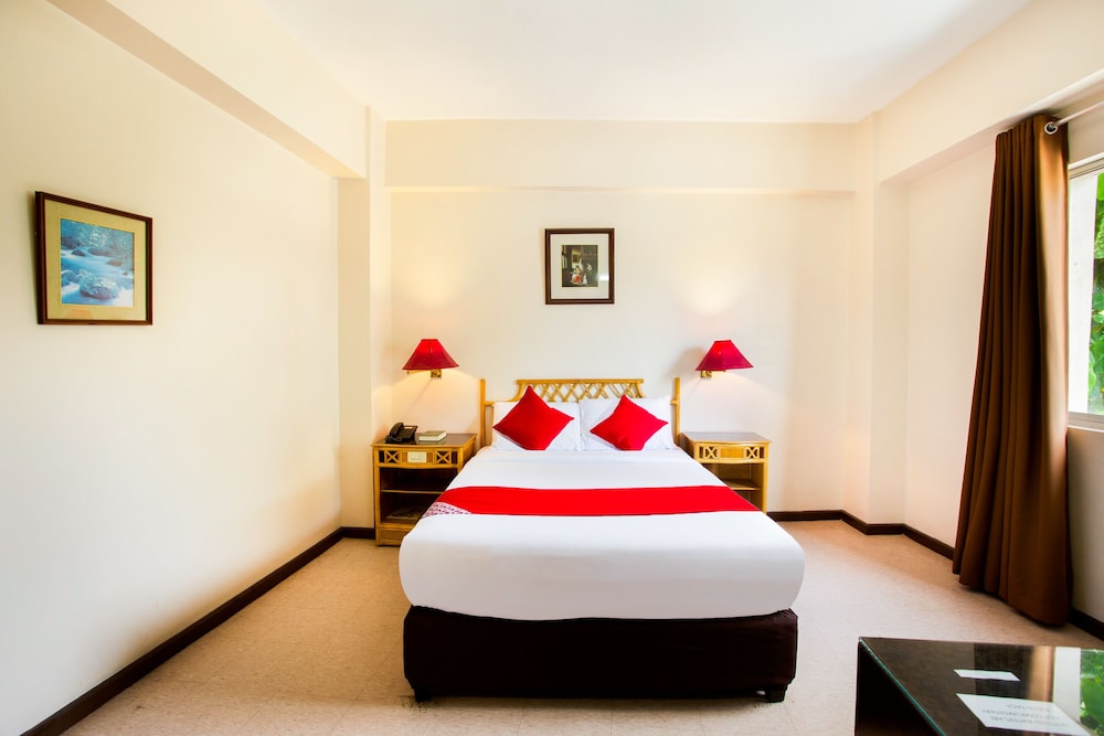 Humberto's Hotel 27/53