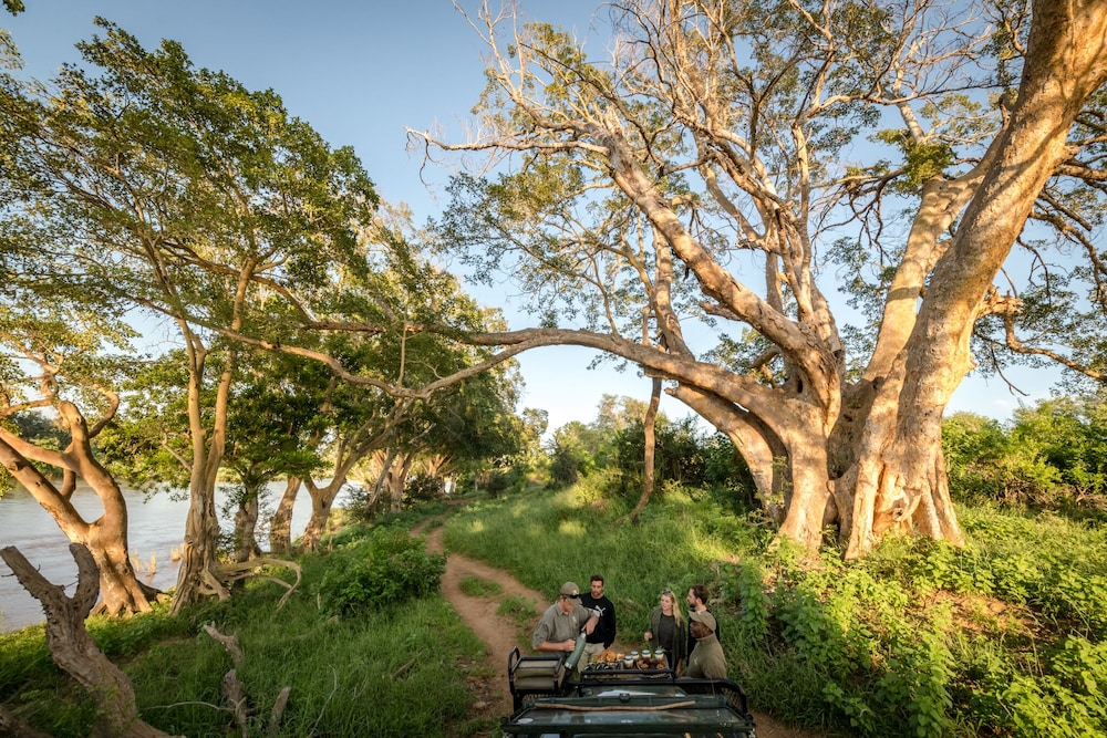 Rukiya Safari Camp 31/50