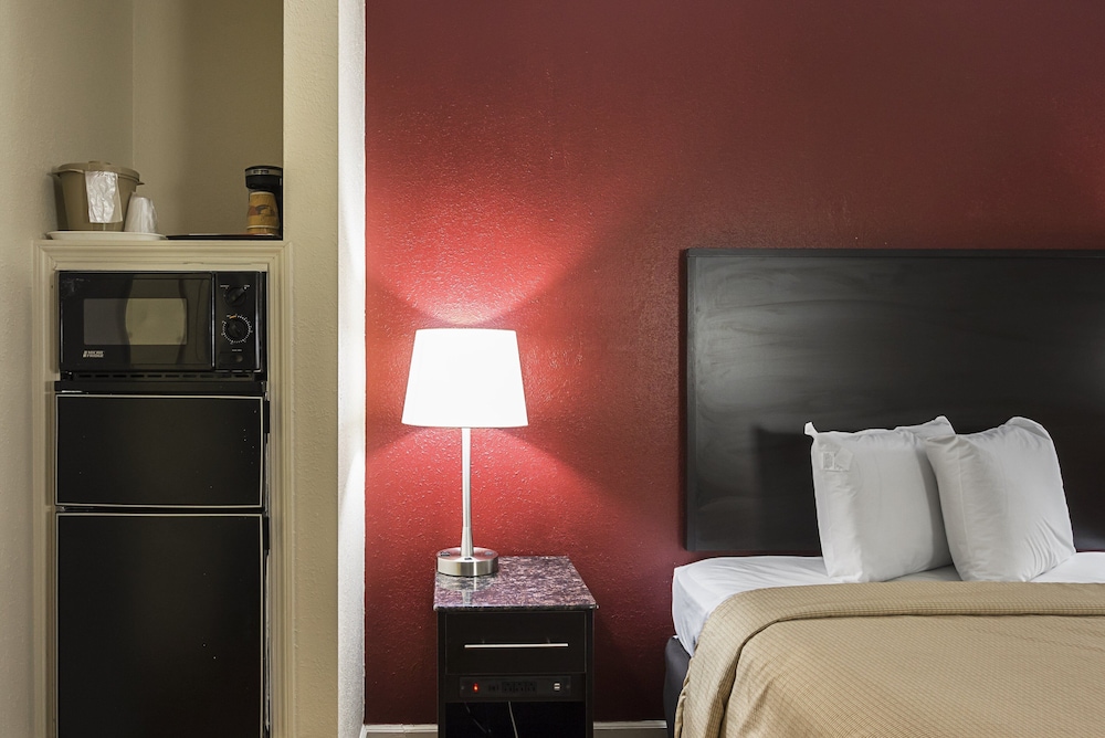 Red Roof Inn And Suites Scottsboro 11/42