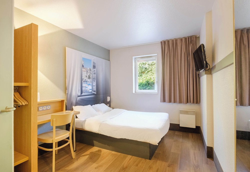 ROOM, DOUBLE BED, ACCESSIBLE