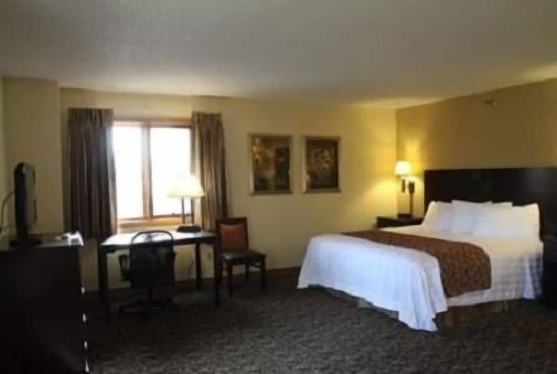 Valley Inn 4/27