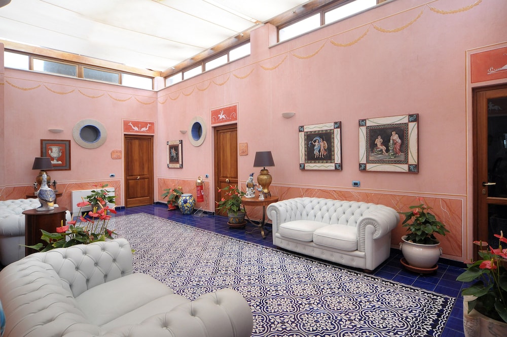 Eros Hotel 52/77