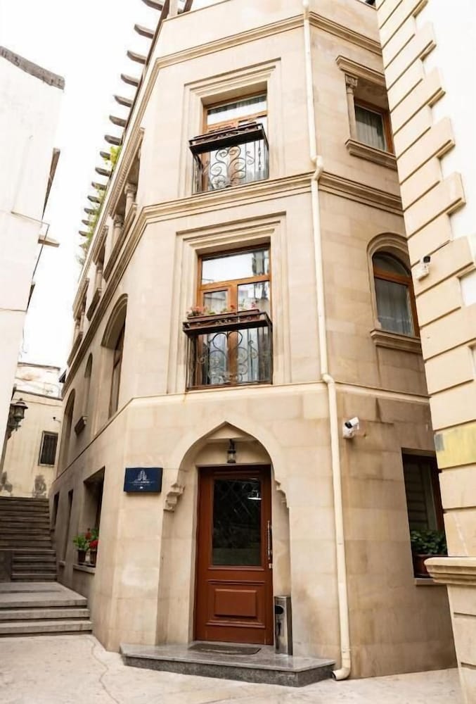 Parliament Hotel & Restaurant photo3