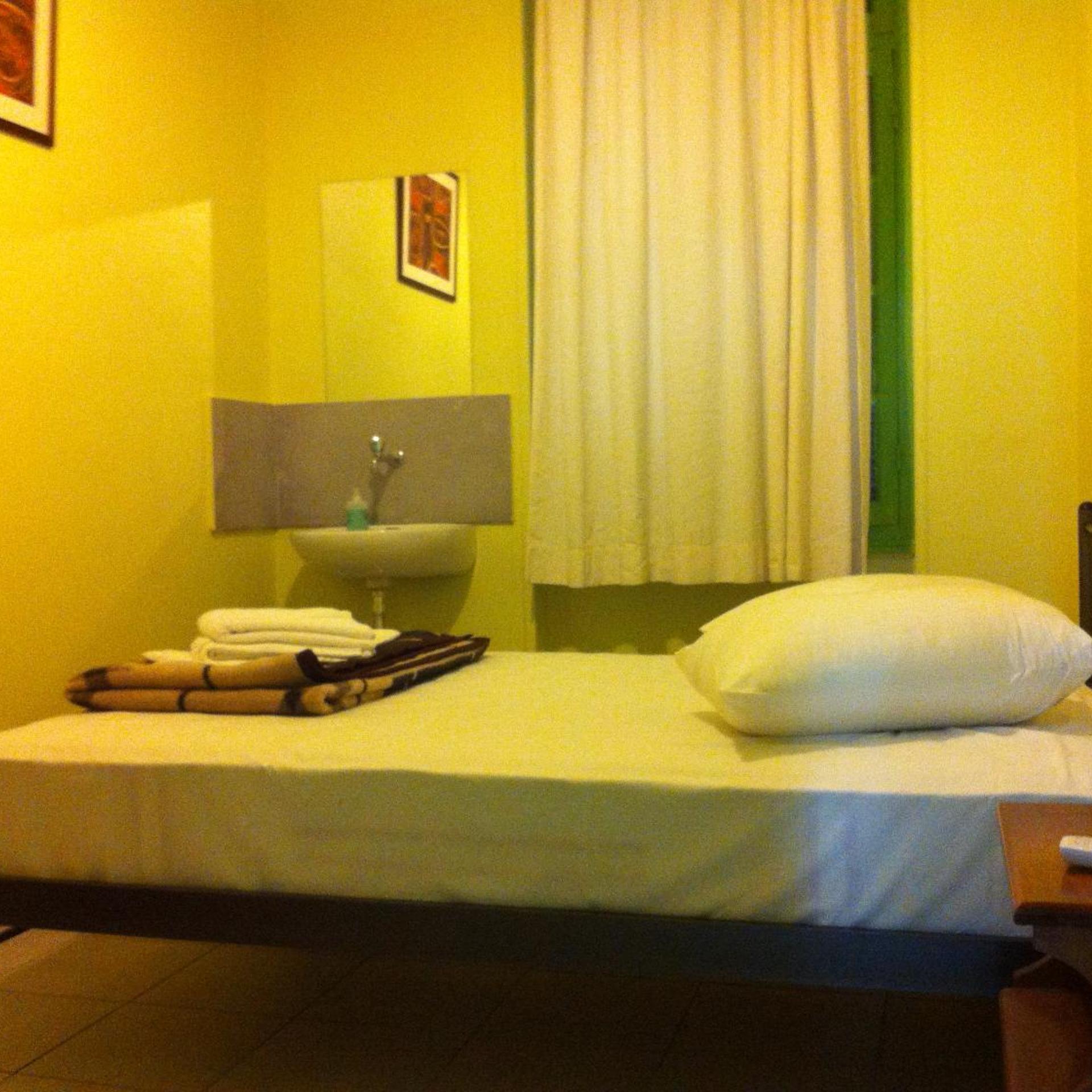 Zeus Hostel 38/39