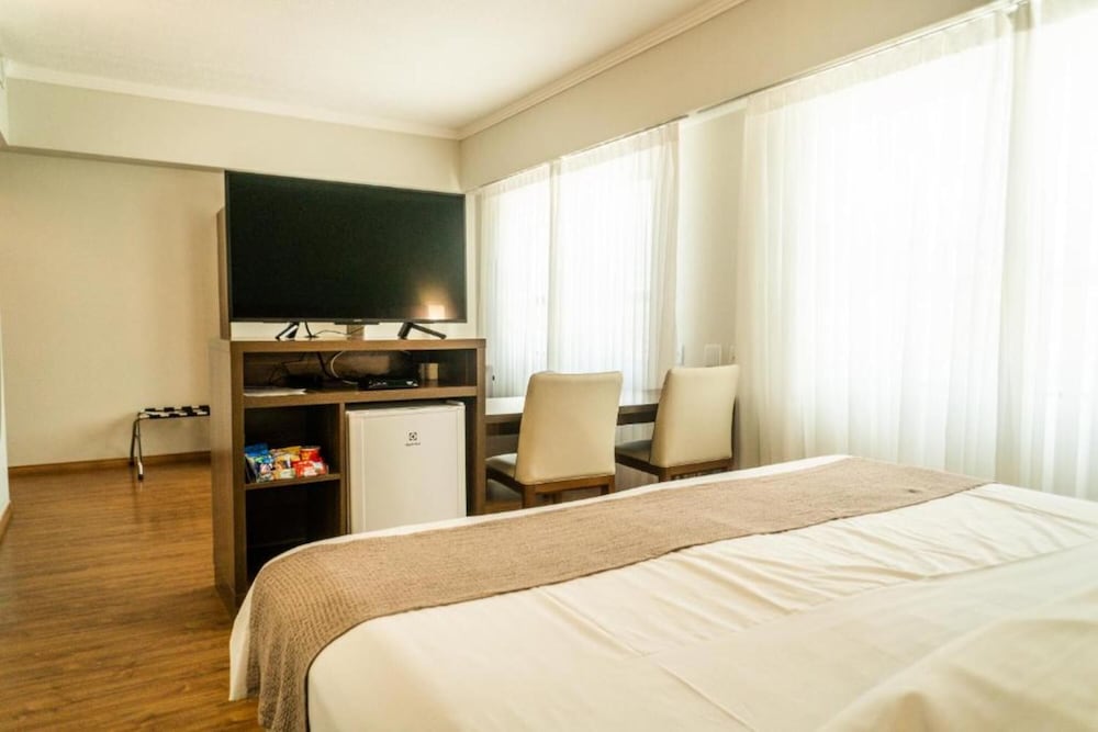 Firenze Business Hotel (ex Slaviero Essential Palhoca Viacatarina) 14/63