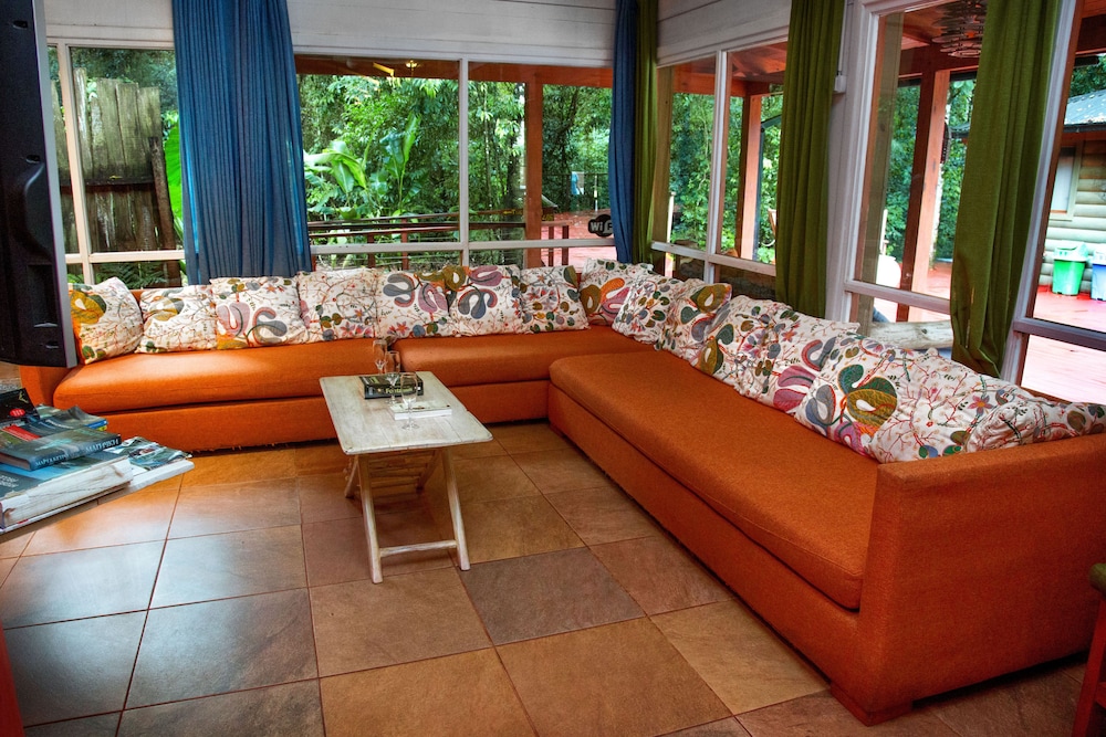 La Reserva Virgin Lodge 47/64