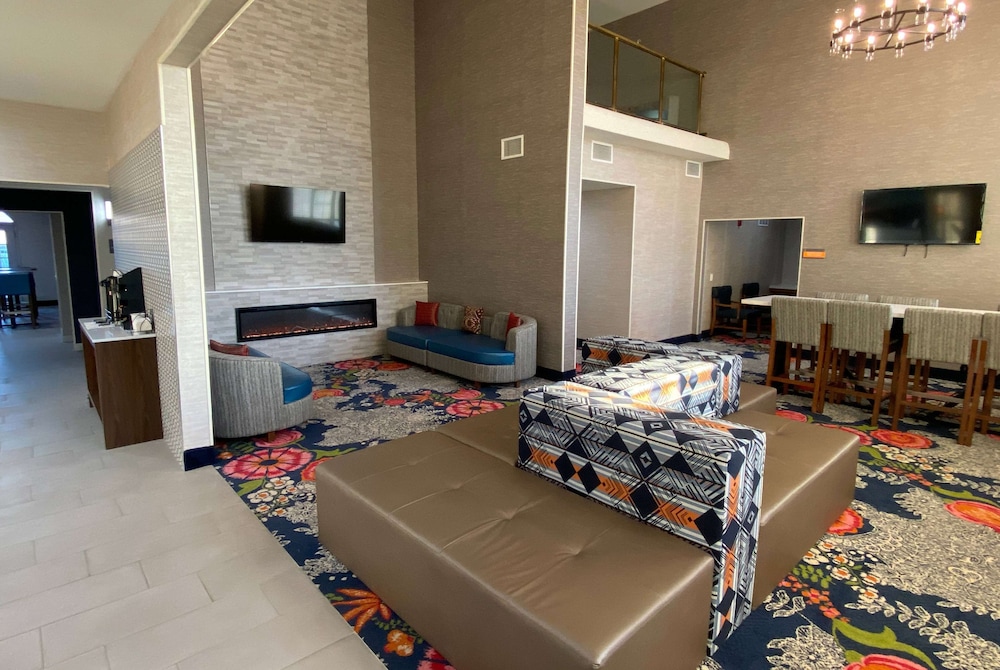 La Quinta Inn & Suites by Wyndham Safford Copper Valley 12/21