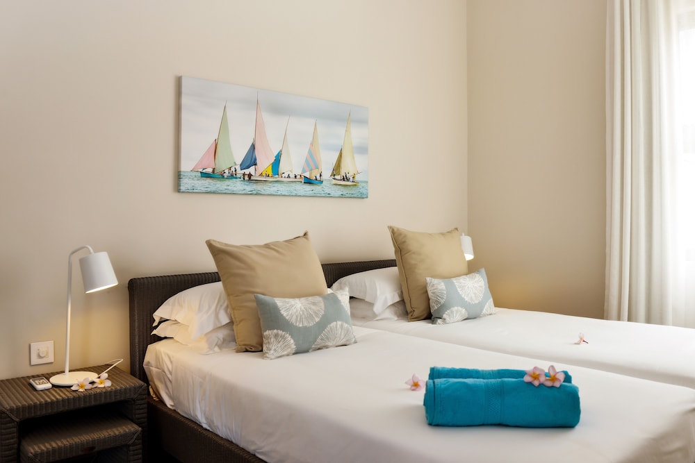 Esplanade By Horizon Holidays 16/50