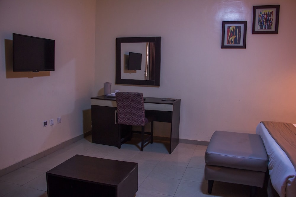 Eastgate Hotel Lekki 34/61