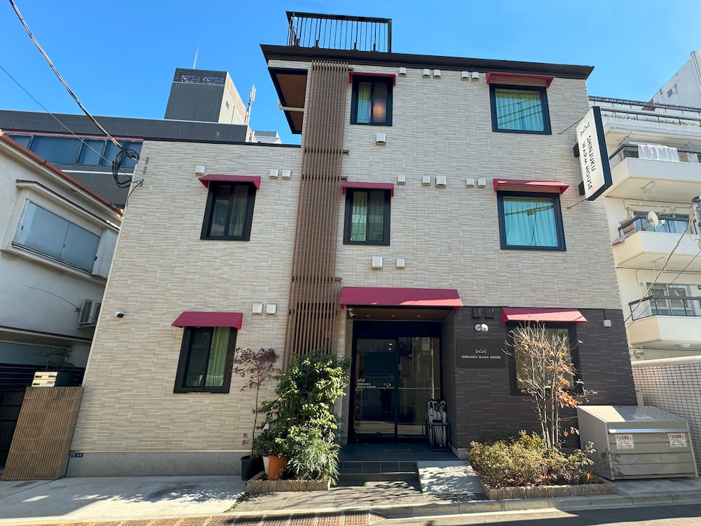 Shinjuku Warm House 5/50