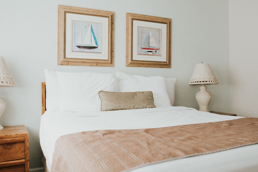 Nye Beach Condos At Pacific Crest 10/50