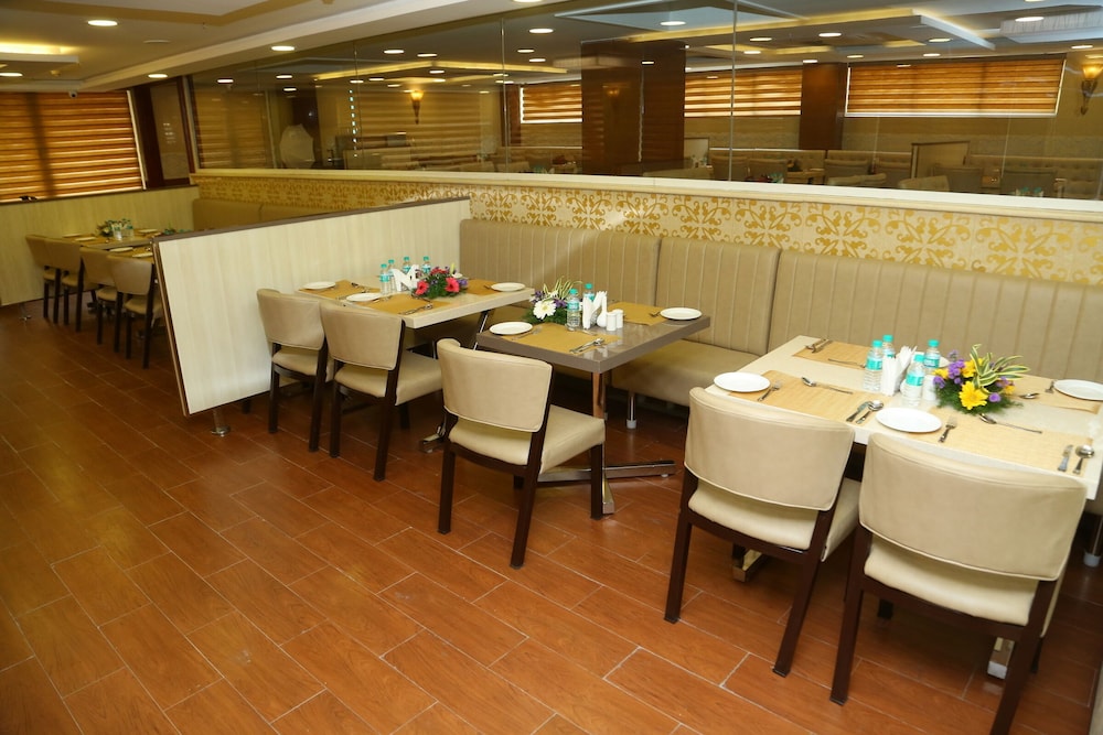 Raaj Bhaavan Clarks Inn Chennai 22/28