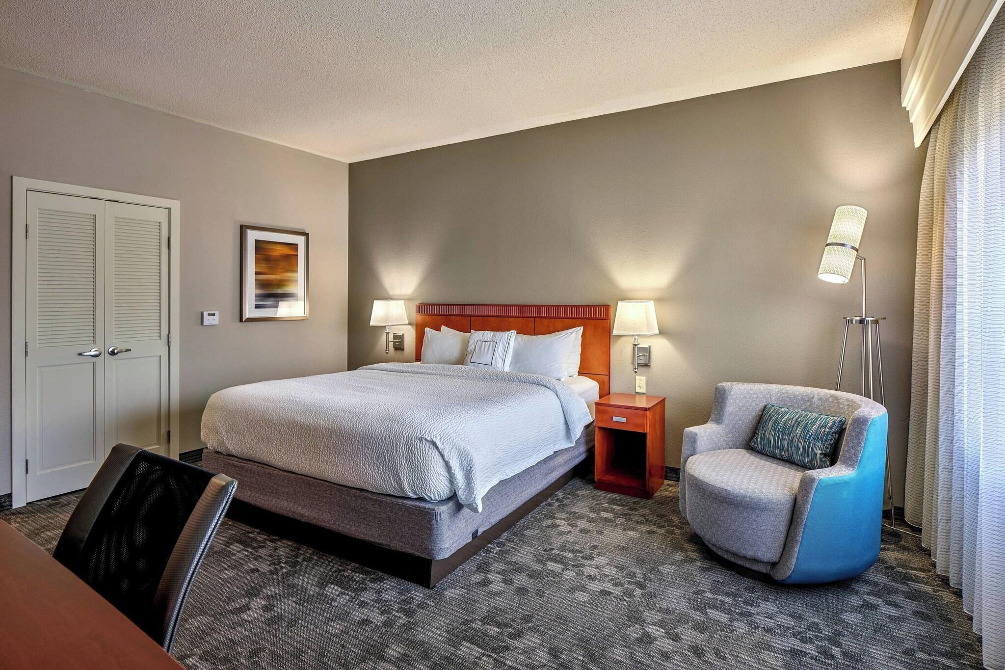 Room, Double Bed, Accessible