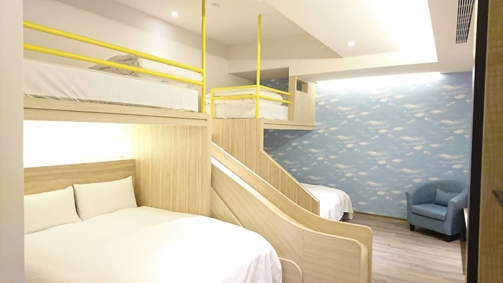 Hub Hotel 27/57