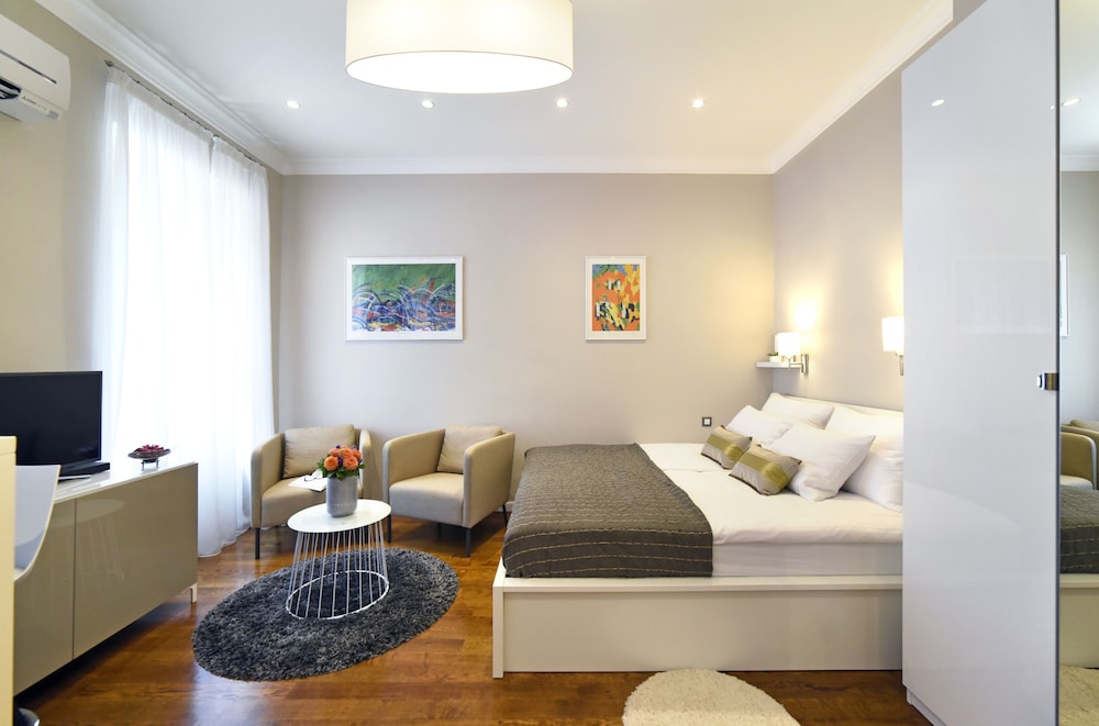 Markiz Luxury Apartments 20/37