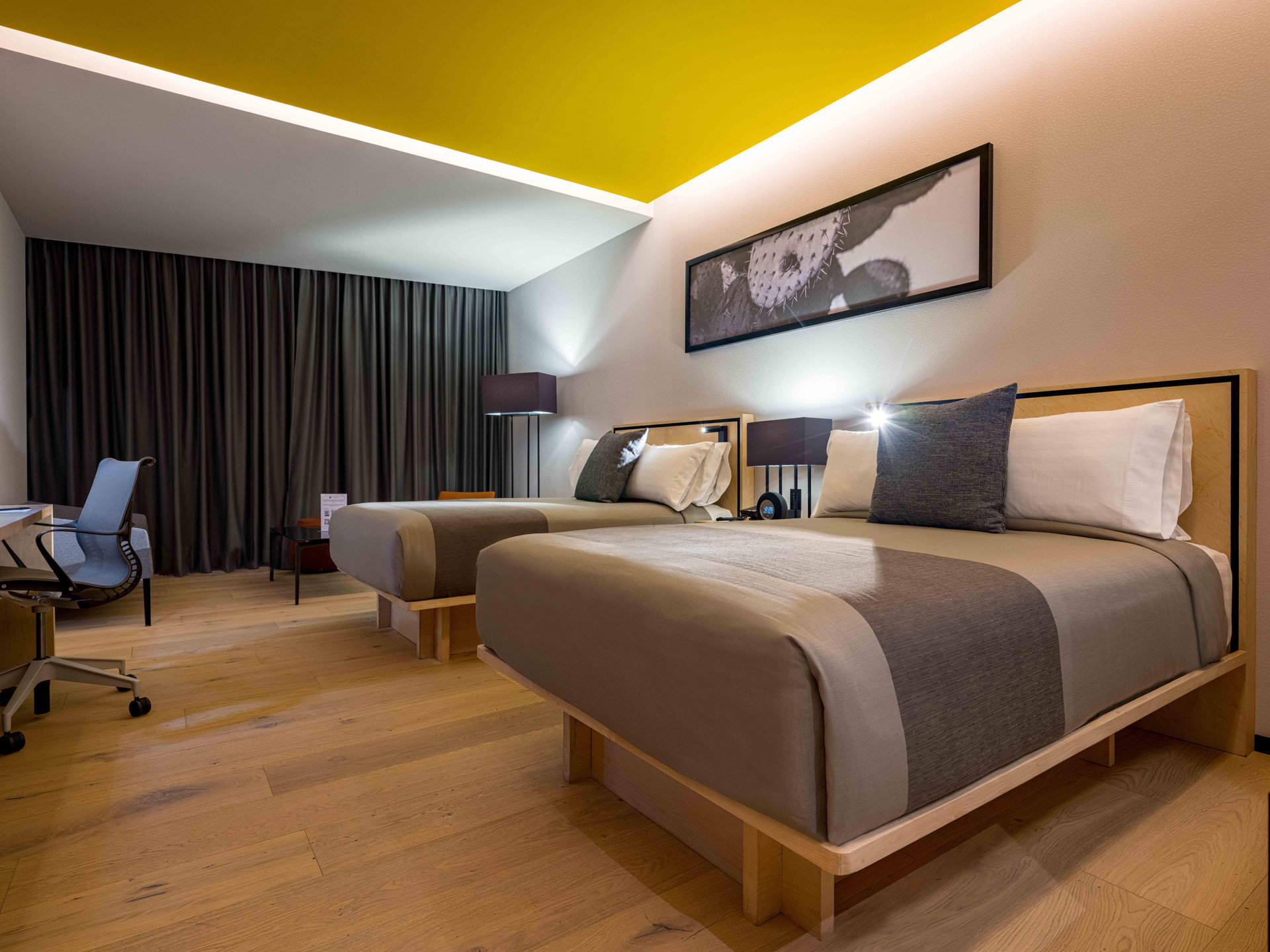 Superior, Double Bed, Street View