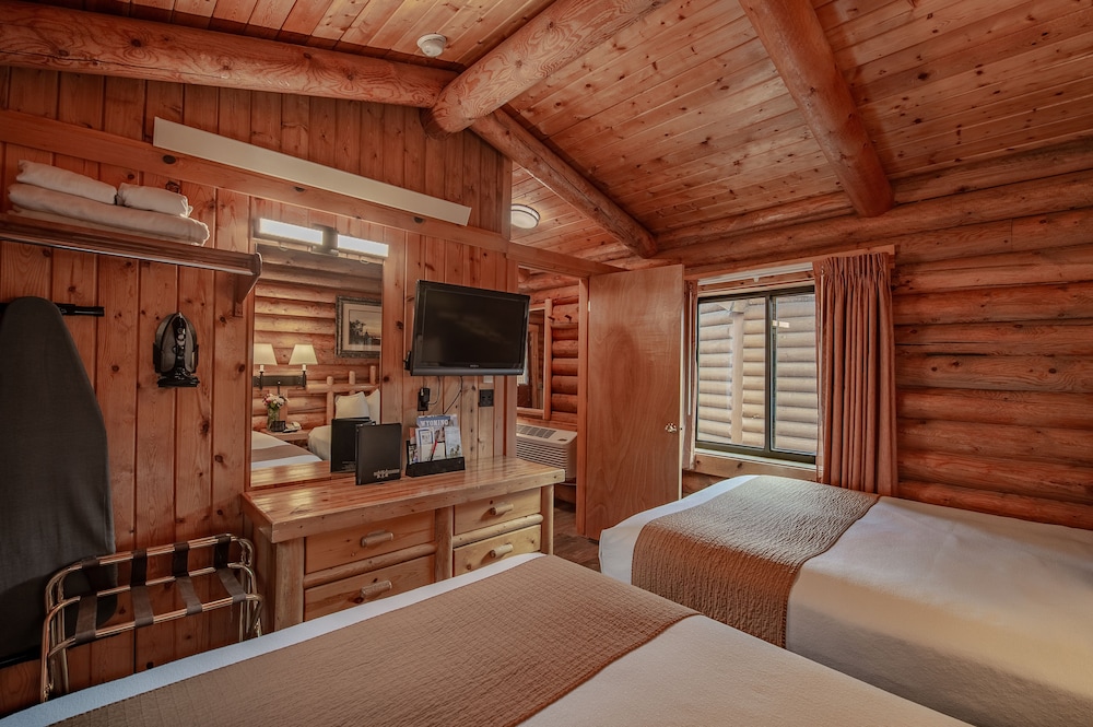 Cowboy Village Resort 7/69