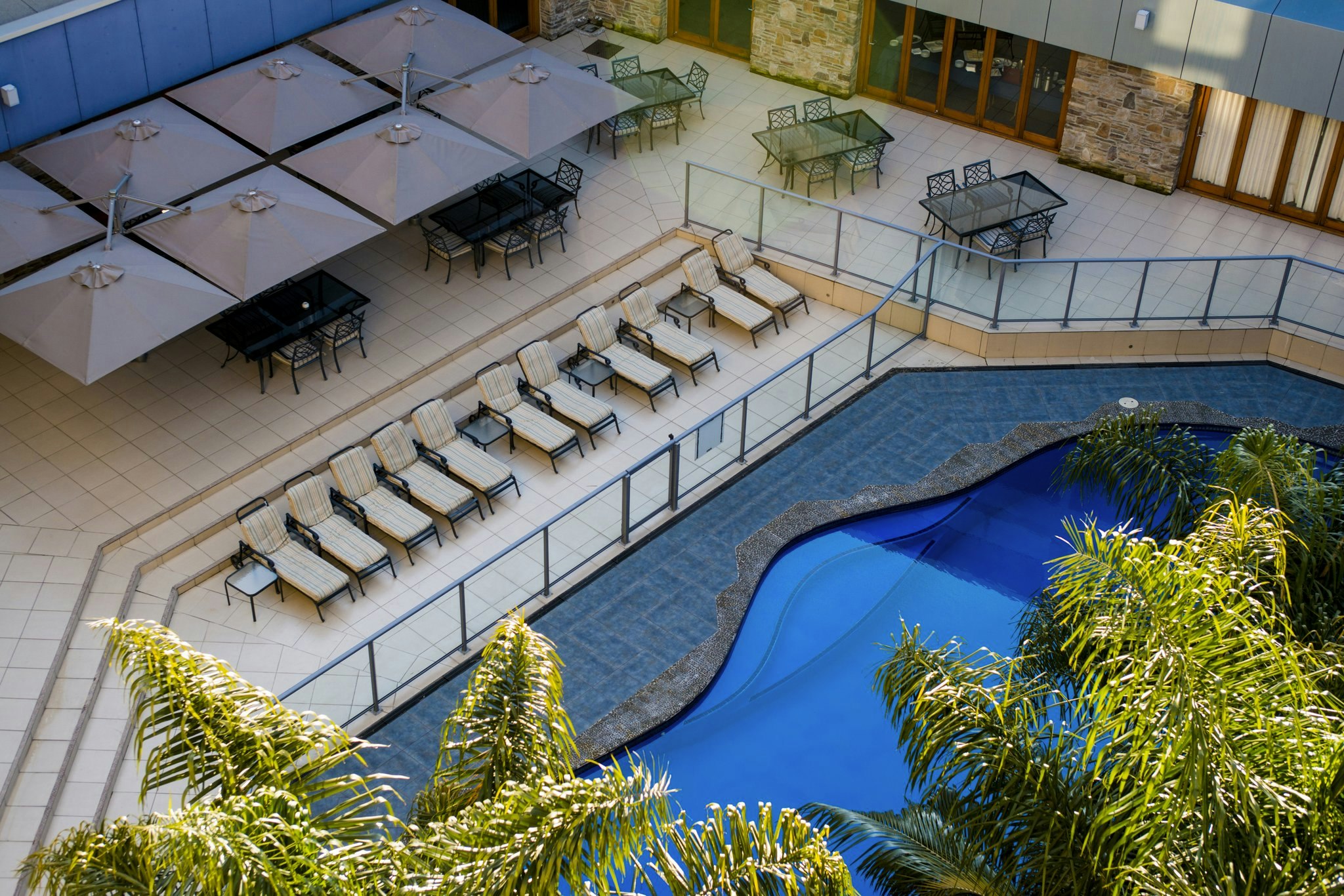 Emerald Hotel 2/45